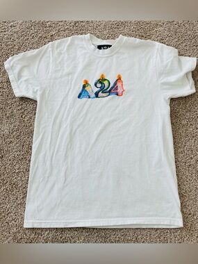 A24 Film “Special Day” Birthday Candle Tee M – Members Only Shirt – Ross Carvill